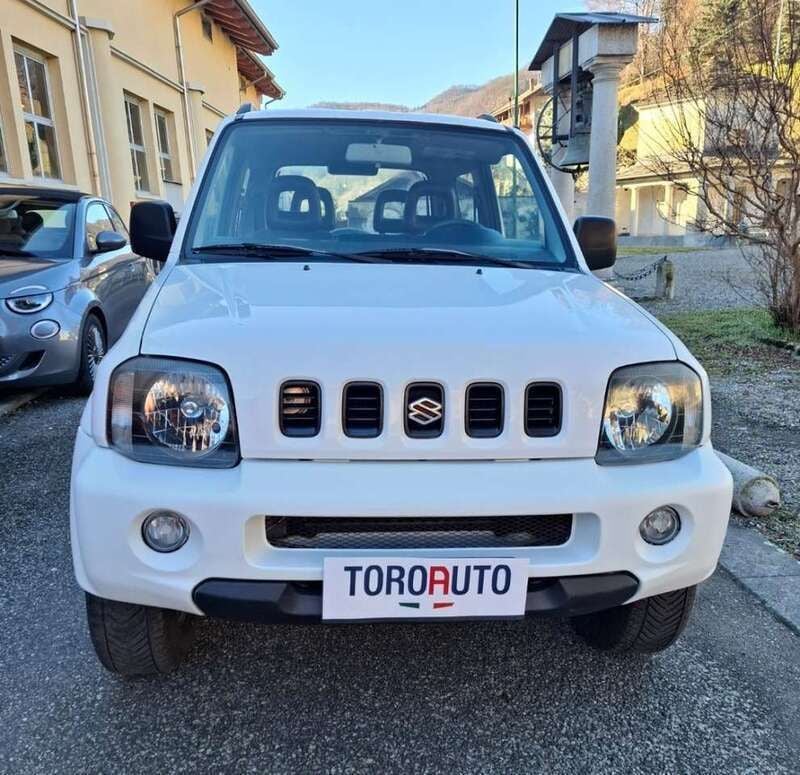 Usata Suzuki Jimny 82 CV (60 kW) 2003 Bianco SUV
