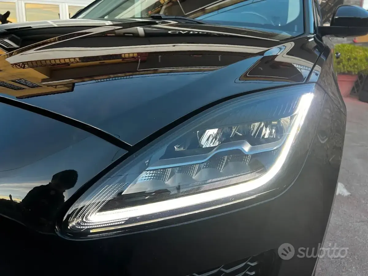 Usata Jaguar E-Pace 150 CV (110 kW) 2018 Nero SUV