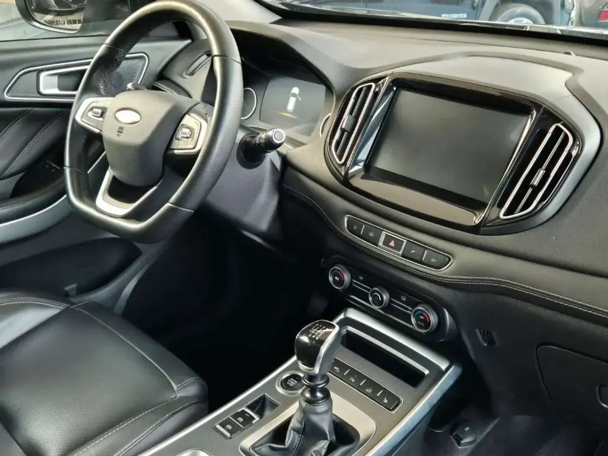 Usata DR F35 156 CV (114 kW) 2022 Bianco SUV