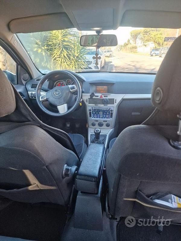 Usata 2008 Opel Astra Station wagon | 1000 € (Ottimo prezzo) - Immagine 1/4