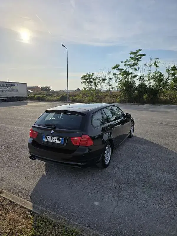 Usata BMW 318 Efficient Dynamics 143 CV (105 kW) 2009 Station wagon