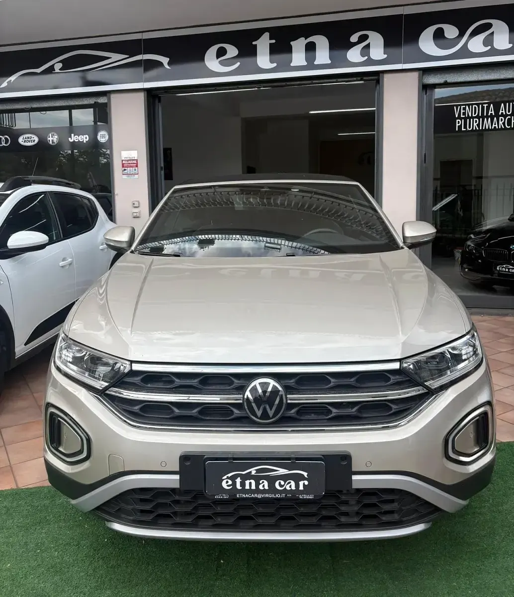Usata VW T-Roc Cabriolet Style 150 CV (110 kW) 2024 Beige Cabrio