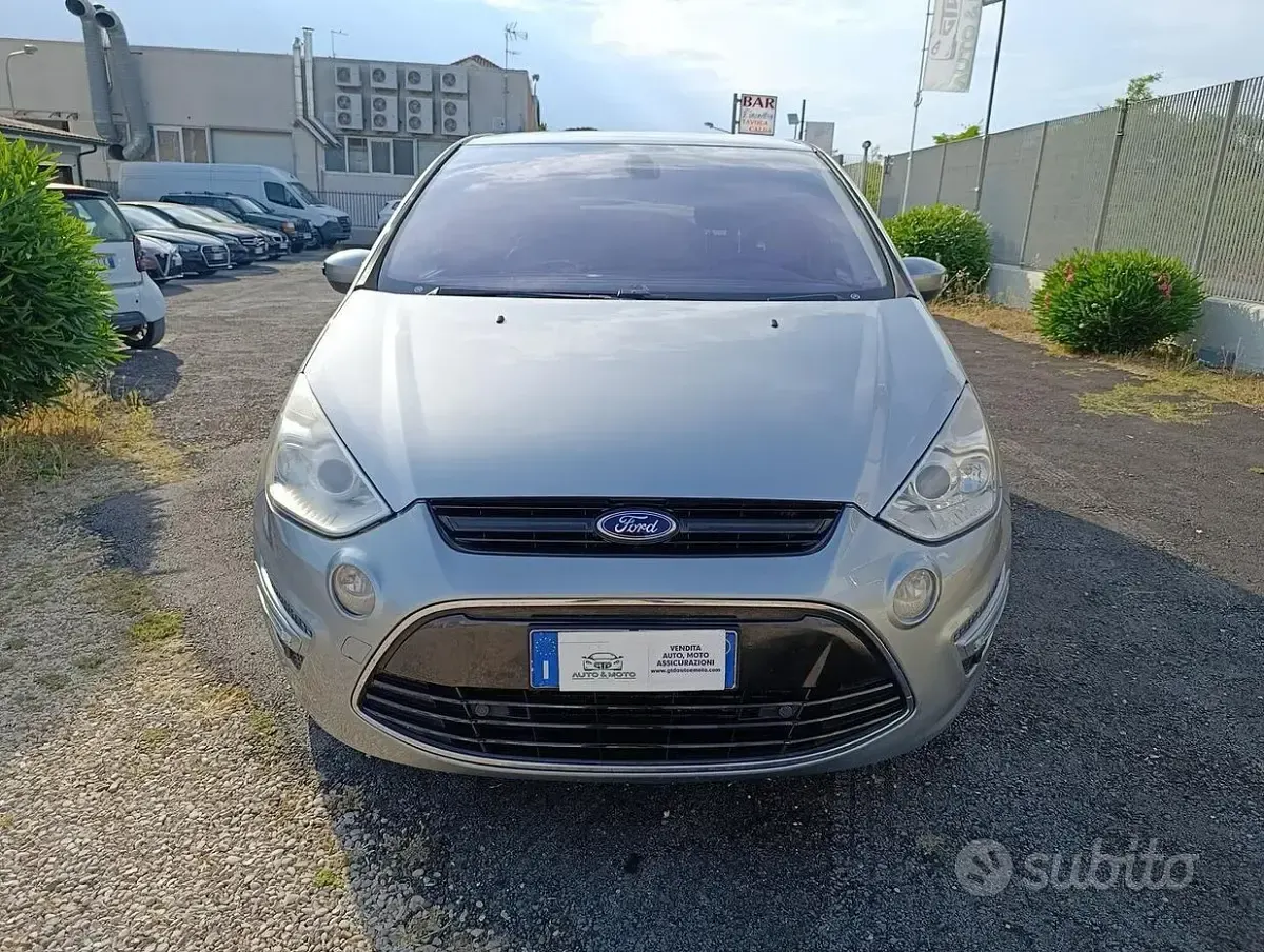 Usata Ford S-MAX Titanium 203 CV (149 kW) 2010 Grigio Monovolume