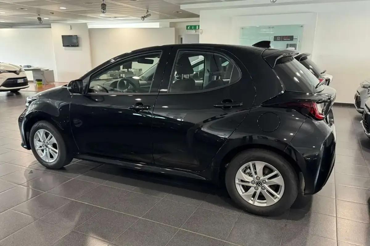 Nuova Mazda 2 Center-Line 116 CV (85 kW) 2026 Grigio Utilitaria