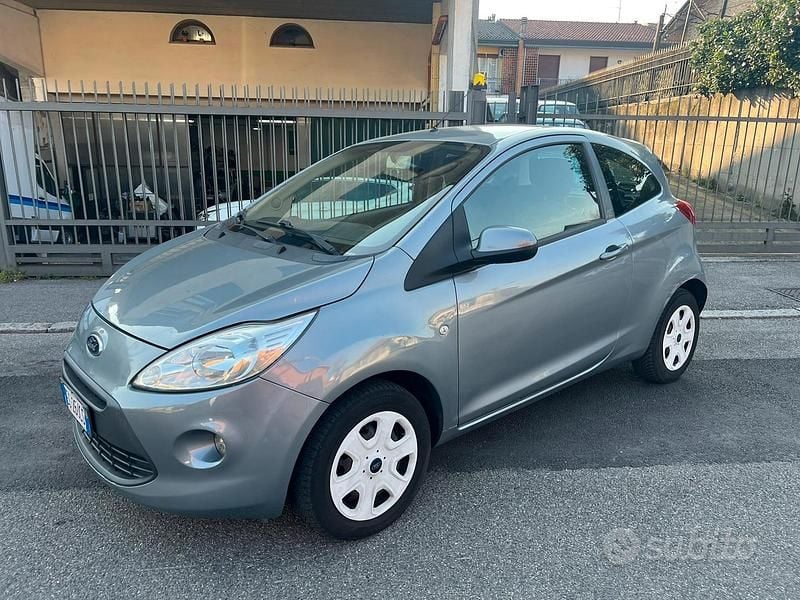 Usata Ford Ka 69 CV (50 kW) 2013 Grigio Utilitaria