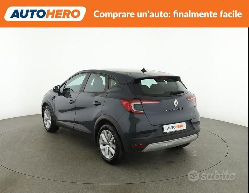 Usata Renault Captur 145 CV (106 kW) 2022 Grigio SUV