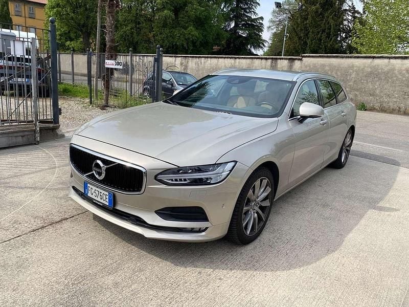 Usata Volvo V90 Momentum 235 CV (172 kW) 2016 Beige Station wagon