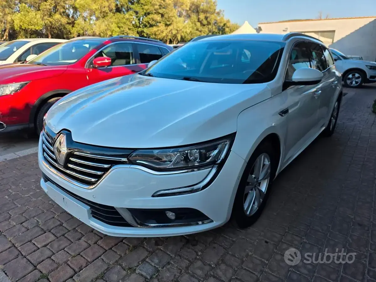 Usata Renault Talisman Business 160 CV (117 kW) 2019 Bianco Station wagon