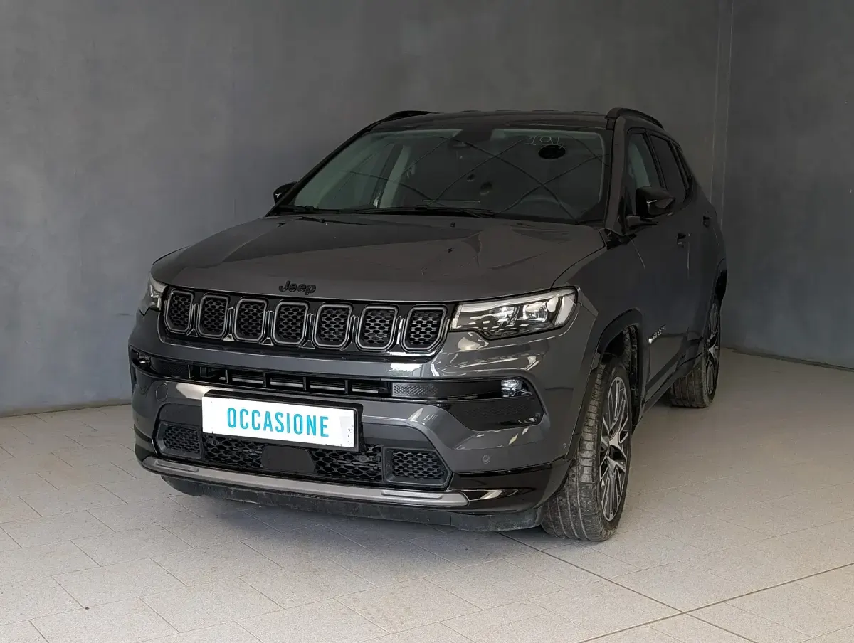 Usata Jeep Compass Summit 131 CV (96 kW) 2025 SUV