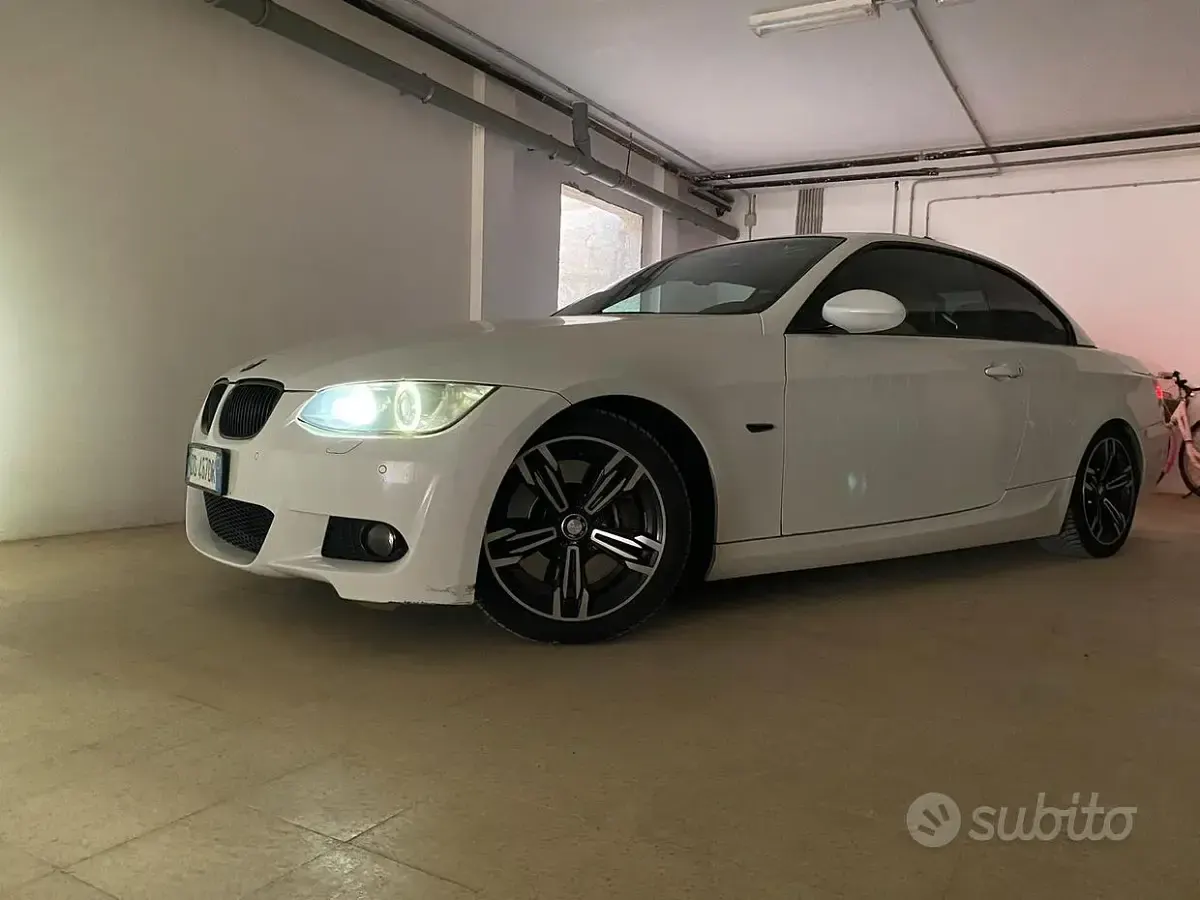 Usata BMW 330 Cabriolet Efficient Dynamics 231 CV (169 kW) 2008 Bianco Cabrio