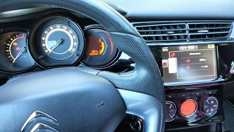 Usata Citroën C3 Exclusive 68 CV (50 kW) 2016 Berlina