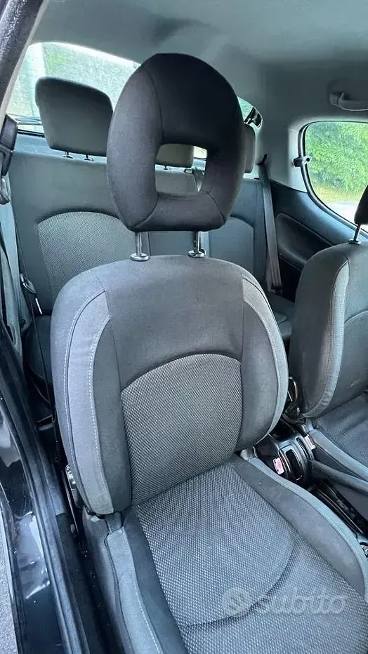 Usata Peugeot 206 75 CV (55 kW) 2008 Nero Berlina