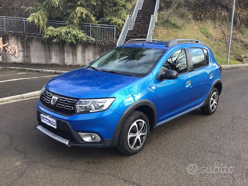 Usata Dacia Sandero Stepway 90 CV (66 kW) 2018 Blu Berlina