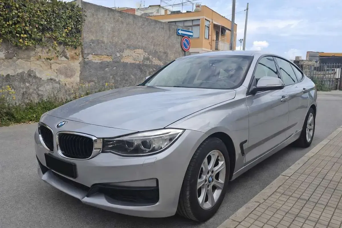 Usata BMW 320 Efficient Dynamics 184 CV (135 kW) 2014 Argento Berlina