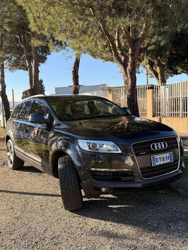 Marrone Usata 2008 Audi Q7 SUV | 14.000 € (Molto cara) - Immagine 1/4