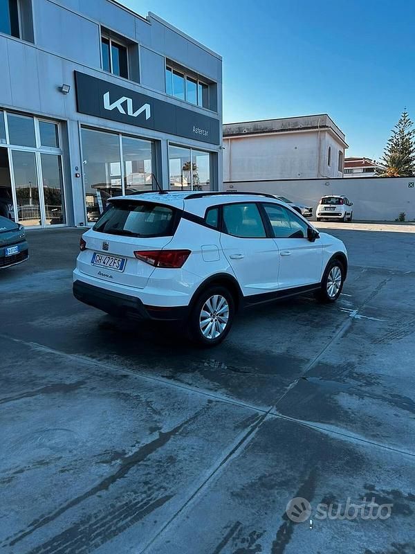 Usata Seat Arona Reference 89 CV (65 kW) 2022 Bianco SUV