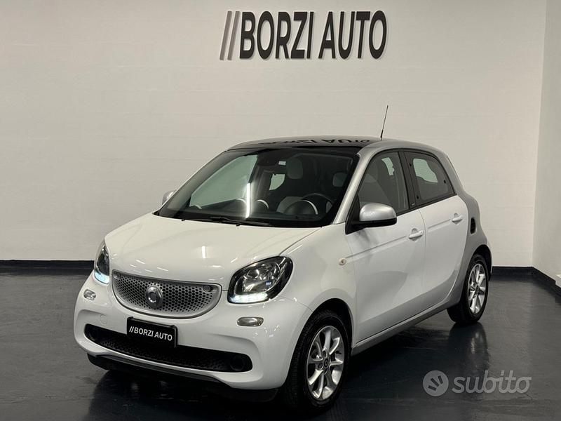 Usata Smart ForFour Passion 71 CV (52 kW) 2015 Bianco Utilitaria