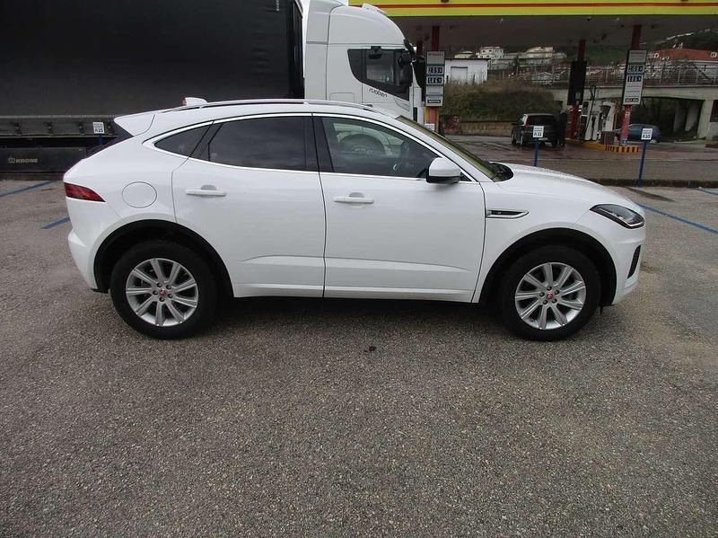 Usata Jaguar E-Pace R-Dynamic 179 CV (131 kW) 2019 Bianco SUV