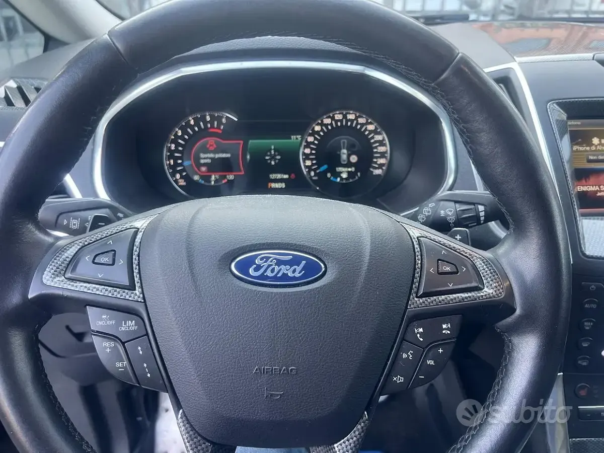 Usata Ford S-MAX Titanium 179 CV (131 kW) 2016 Grigio Monovolume