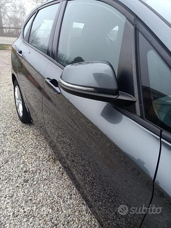 Usata BMW 216 116 CV (85 kW) 2016 Grigio