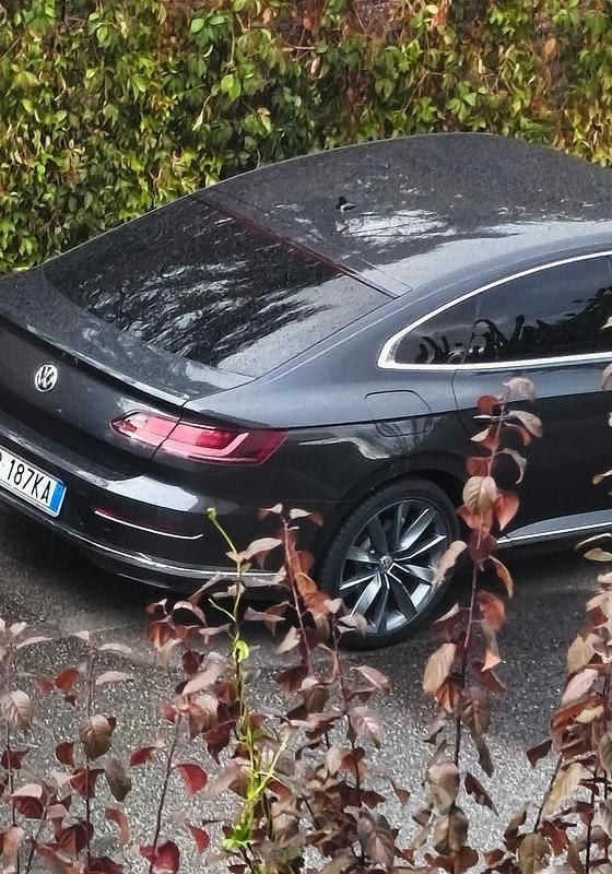 Usata VW Arteon Elegance 150 CV (110 kW) 2018 Nero Berlina