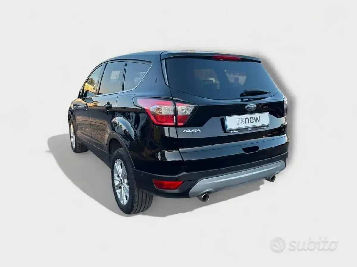 Usata Ford Kuga S 120 CV (88 kW) 2019 Nero SUV