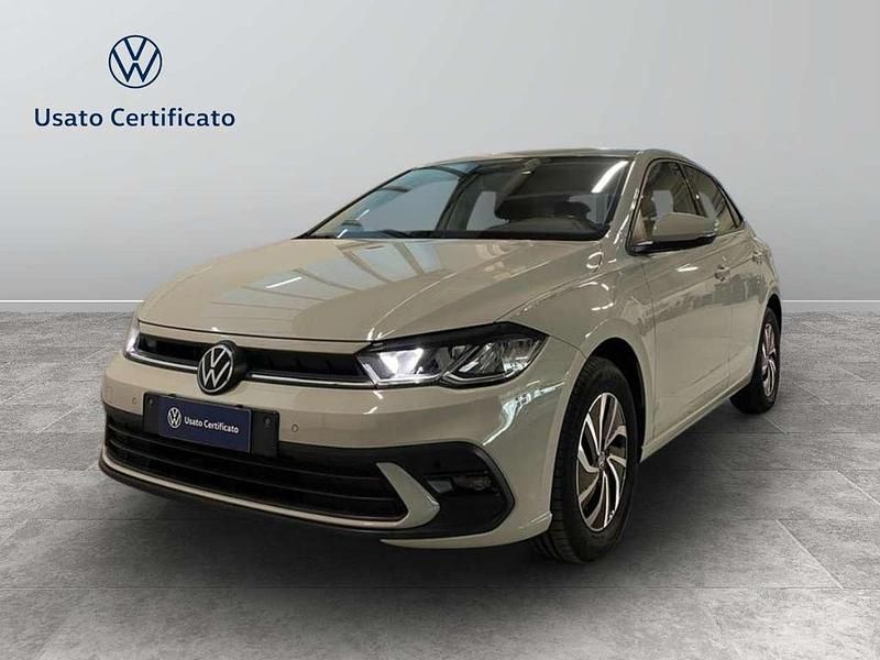 Beige Usata 2023 VW Polo Life Tre volumi | 18.500 € (Buon prezzo) - Immagine 1/4