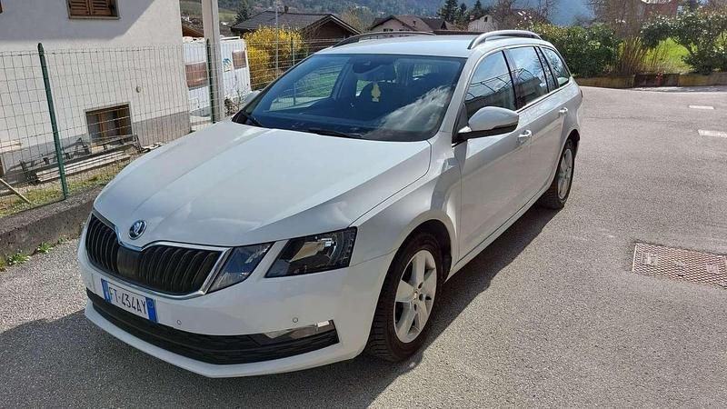 Usata Skoda Octavia Executive 116 CV (85 kW) 2019 Station wagon