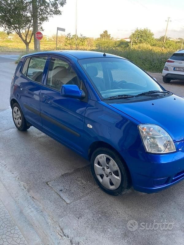 Usata Kia Picanto 60 CV (44 kW) 2007 Blu Utilitaria