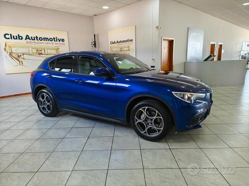 Blu Usata 2022 Alfa Romeo Stelvio Sprint SUV | 26.890 € (Buon prezzo) - Immagine 1/4