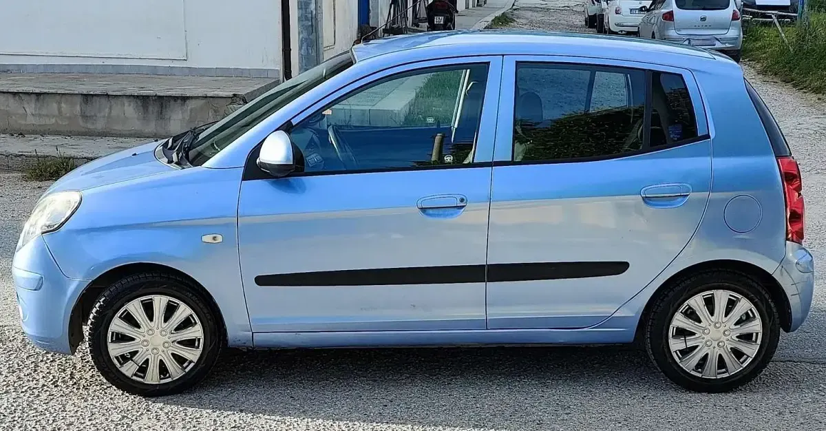 Usata Kia Picanto 60 CV (44 kW) 2008 Utilitaria