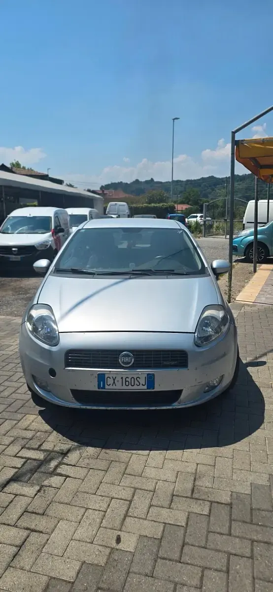 Usata Fiat Grande Punto Dynamic 90 CV (66 kW) 2007 Utilitaria