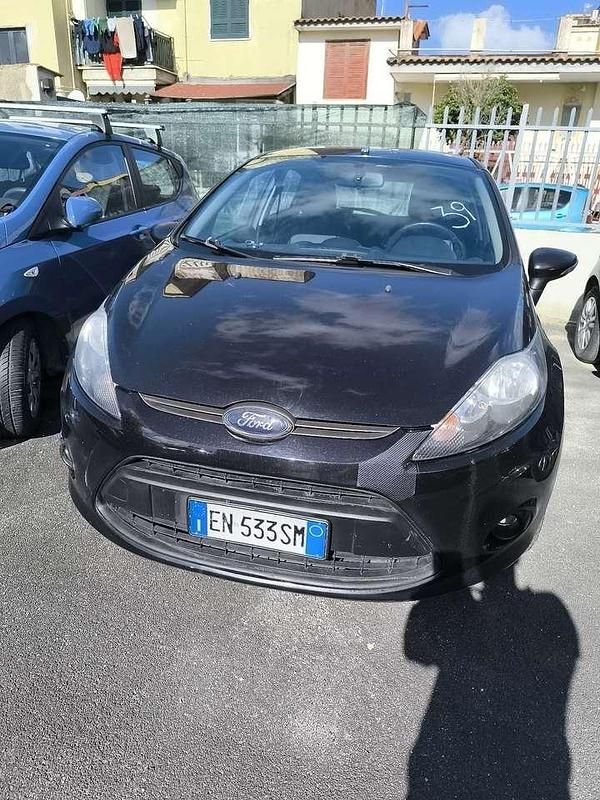 Usata Ford Fiesta Titanium 60 CV (44 kW) 2012 Other Berlina