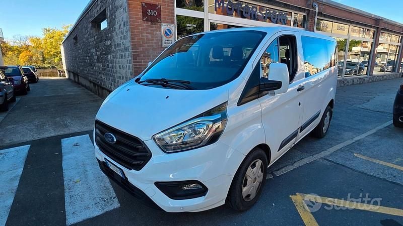 Usata Ford Transit Custom 2018 Bianco Station wagon