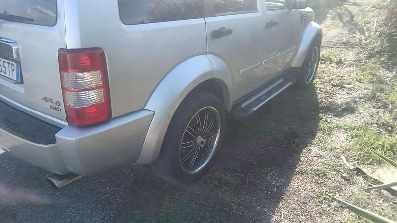 Usata Dodge Nitro 177 CV (130 kW) 2007 Grigio SUV