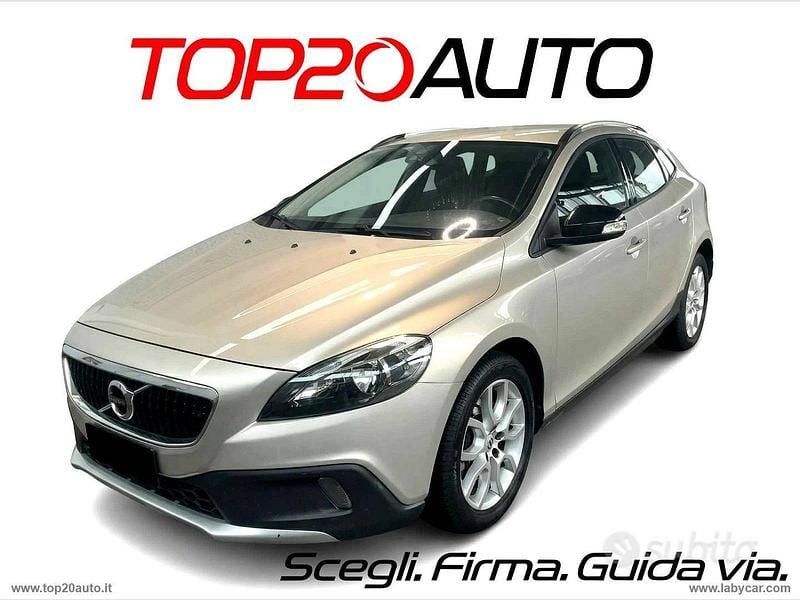Usata Volvo V40 CC Business Edition 120 CV (88 kW) 2017 Beige Station wagon