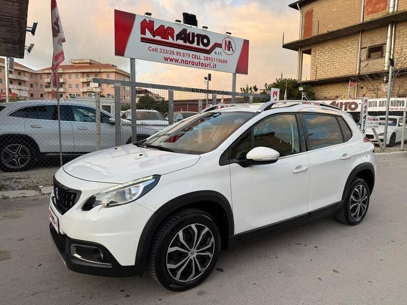 Bianco Usata 2018 Peugeot 2008 Allure SUV | 11.500 € (Buon prezzo) - Immagine 1/4