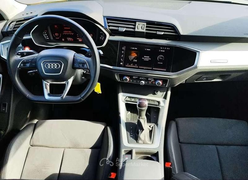 Usata Audi Q3 Sportback S-Line 150 CV (110 kW) 2023 Grigio SUV