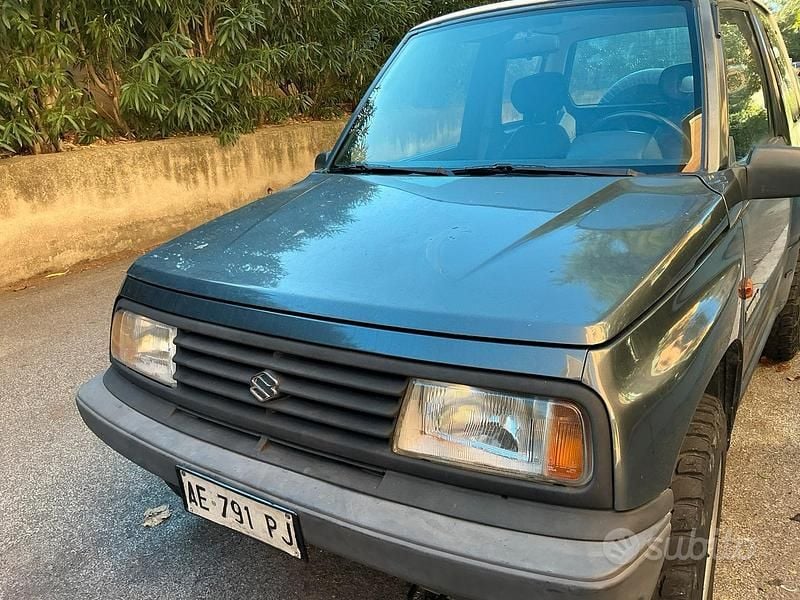 Usata Suzuki Vitara 75 CV (55 kW) 1995 Verde SUV