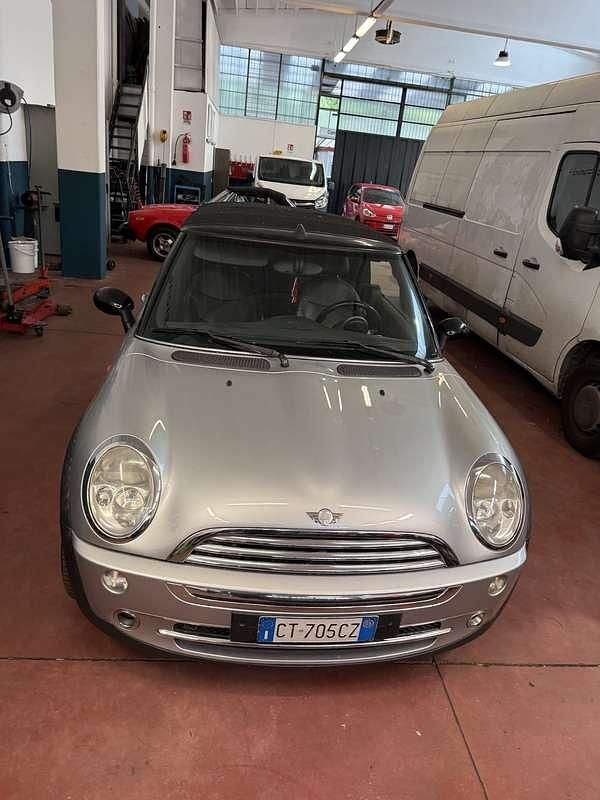 Usata Mini Cooper Cabriolet 116 CV (85 kW) 2005 Cabrio