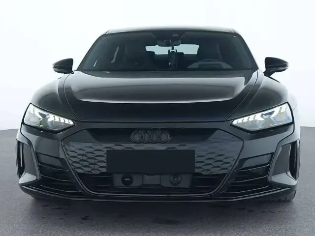 Usata Audi e-tron GT quattro Performance 475 kW (646 CV) 2024 Nero metallizzato Berlina