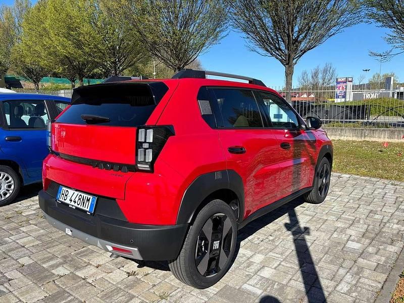 Nuova Fiat Grande Panda La Prima 101 CV (74 kW) 2026 Rosso Utilitaria