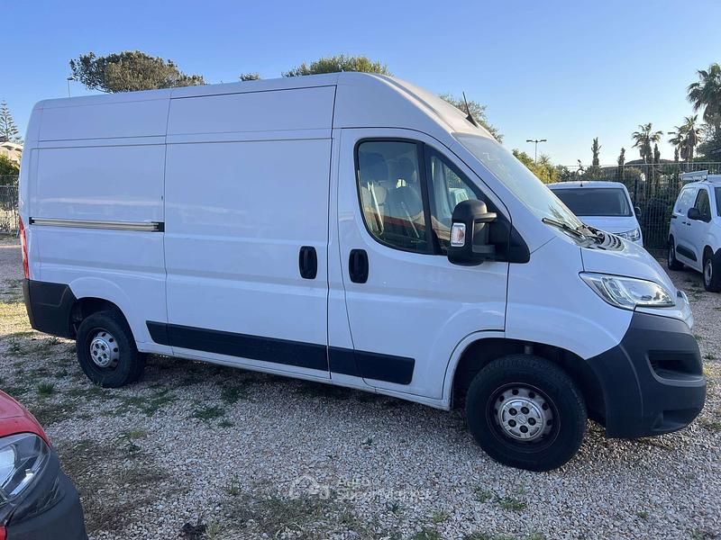 Usata Citroën Jumper 140 CV (102 kW) 2022 Bianco Monovolume