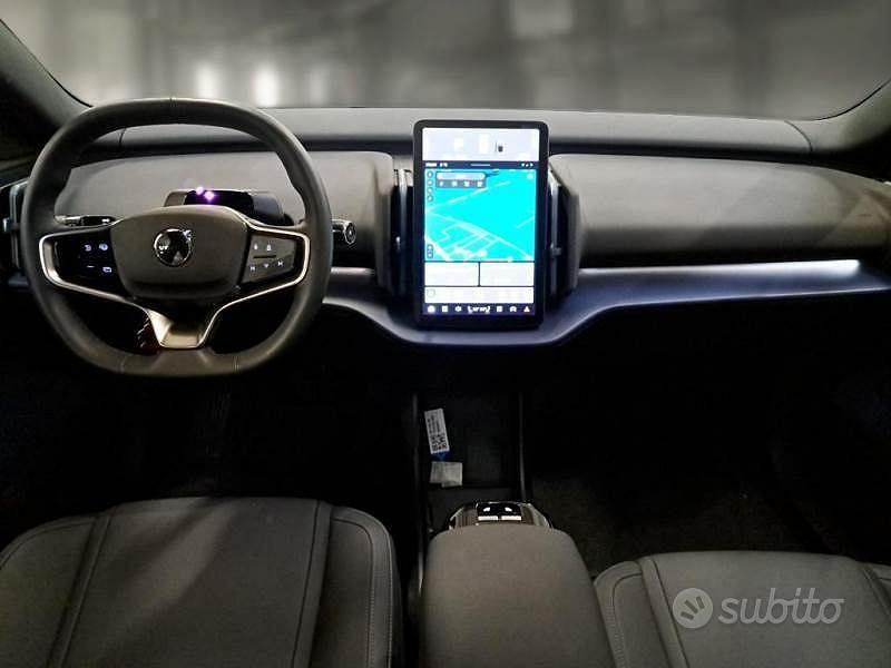 Usata Volvo EX30 Ultra 147 kW (200 CV) 2024 Grigio SUV