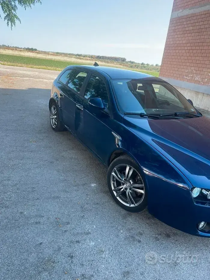 Usata Alfa Romeo 159 150 CV (110 kW) 2008 Blu Station wagon
