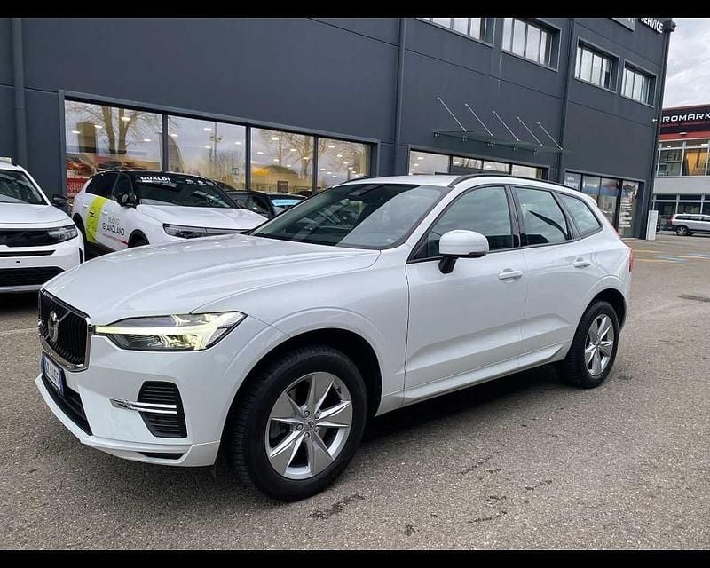 Usata Volvo XC60 Momentum 197 CV (144 kW) 2022 Bianco SUV