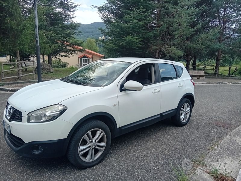 Usata Nissan Qashqai 150 CV (110 kW) 2012 Bianco SUV
