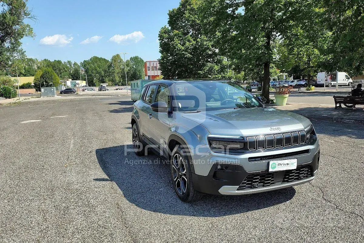Usata Jeep Avenger Summit 101 CV (74 kW) 2024 Grigio SUV