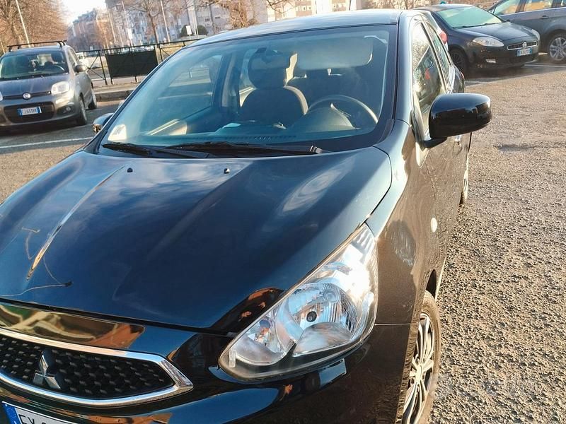 Usata Mitsubishi Space Star 71 CV (52 kW) 2019 Nero Utilitaria