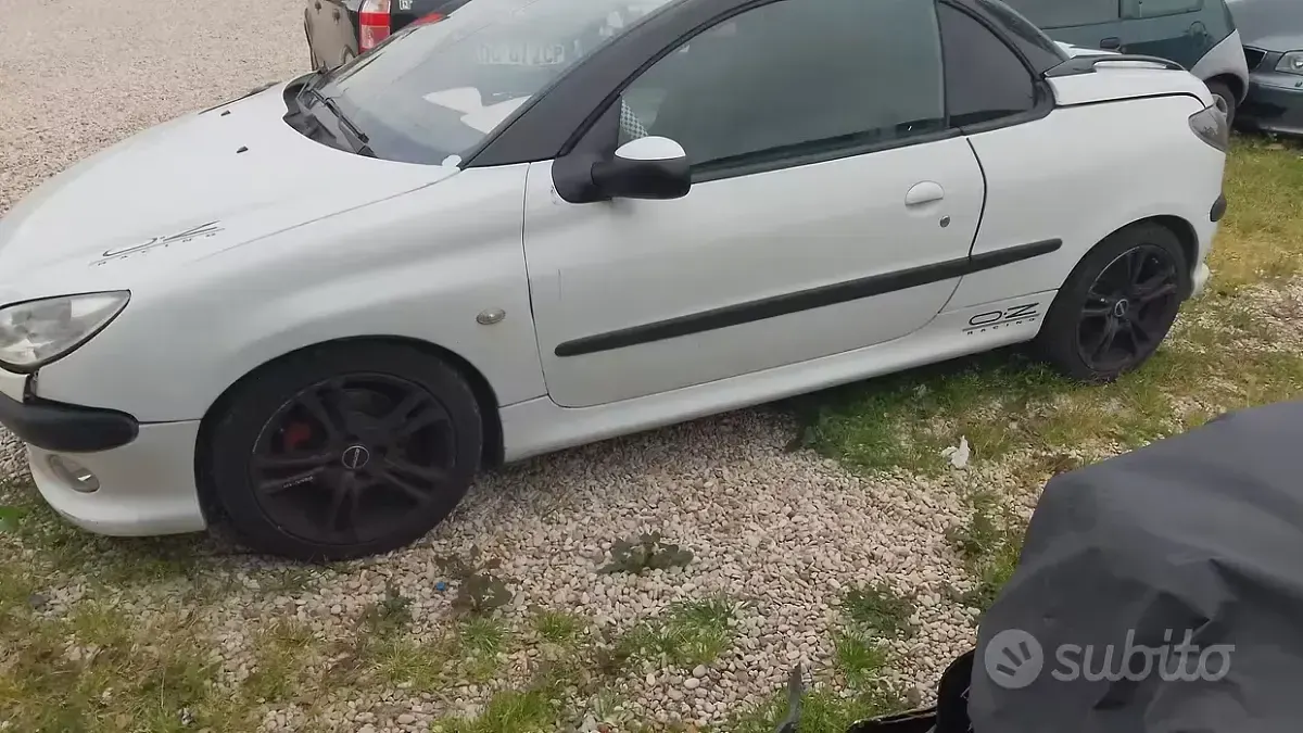 Usata Peugeot 206 109 CV (80 kW) 2003 Bianco Cabrio